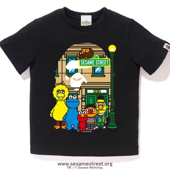 ELMO COOKIE MONSTER SESAME KEYCHAIN
BABY MILO DOLLS BAPE MASK SHIRTS FRAME - Picture 12 of 15